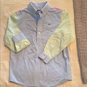 BOYS size 6 Vineyard Vines Blue and Green Casual Button Down Shirt